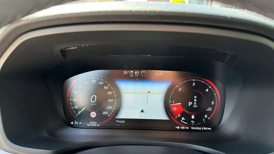VOLVO V60 -