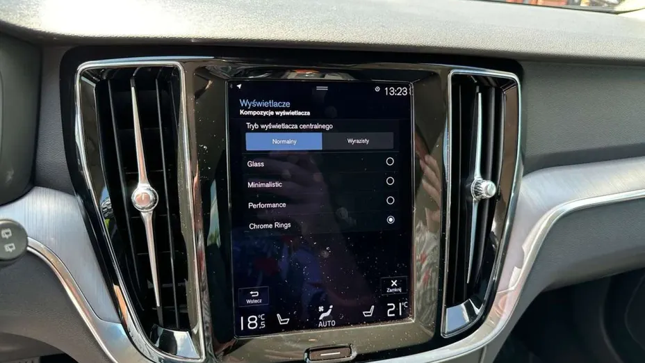 VOLVO V60 -