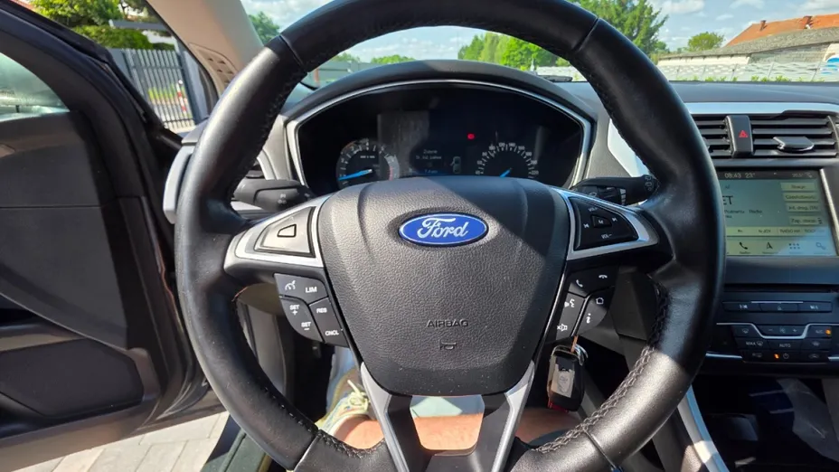 FORD Mondeo -