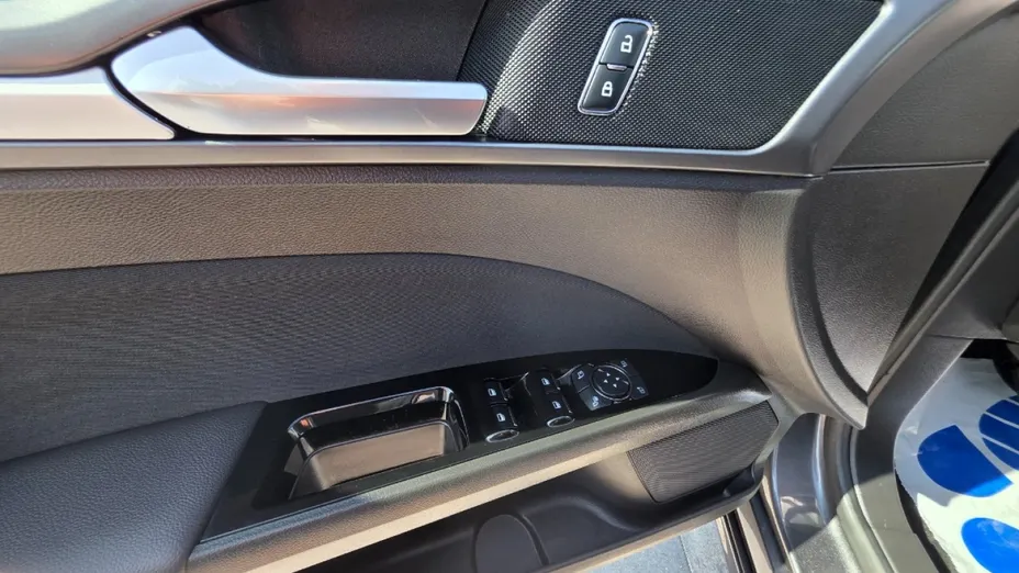 FORD Mondeo -