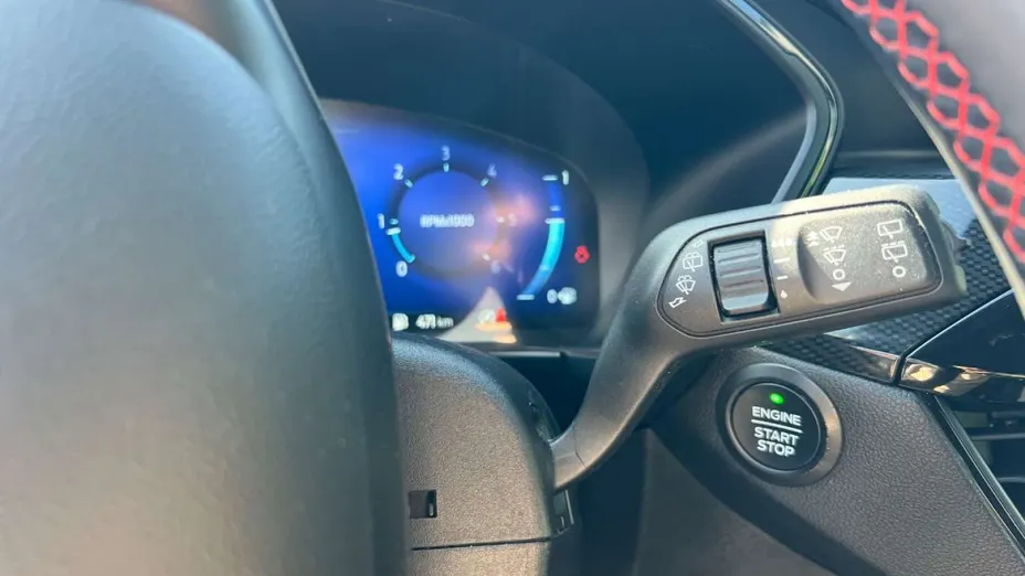FORD Kuga -