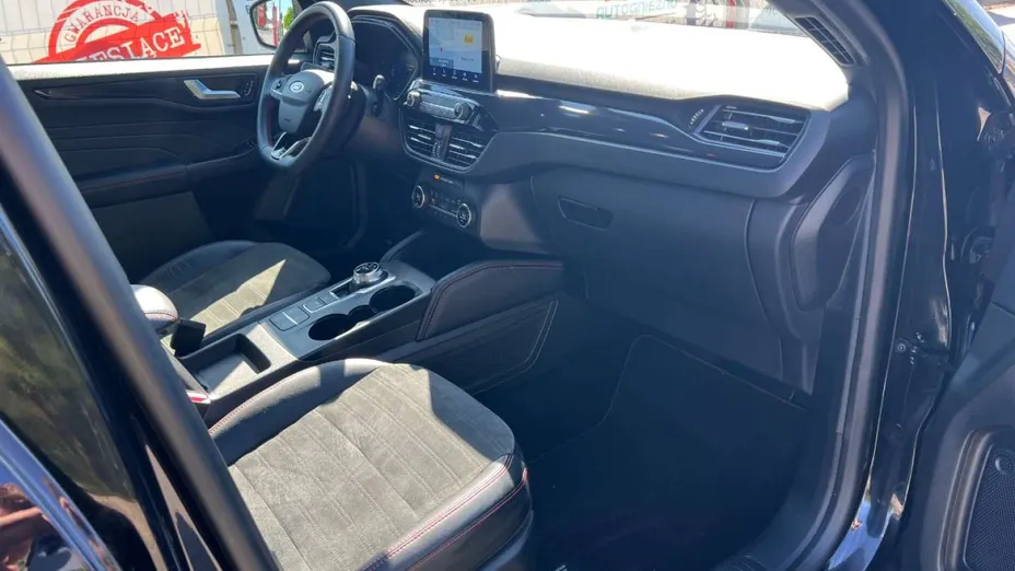 FORD Kuga -