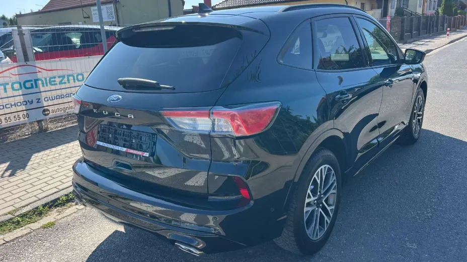 FORD Kuga -