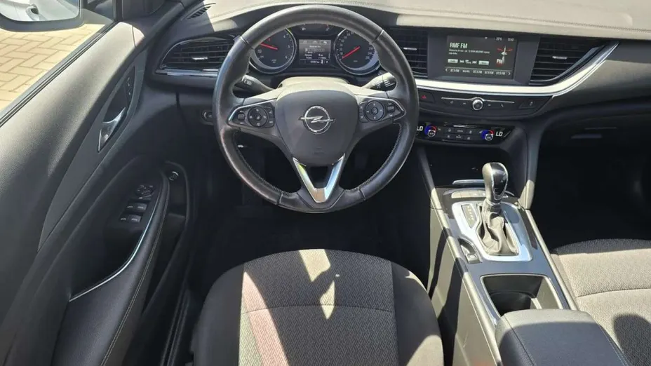 OPEL Insignia -