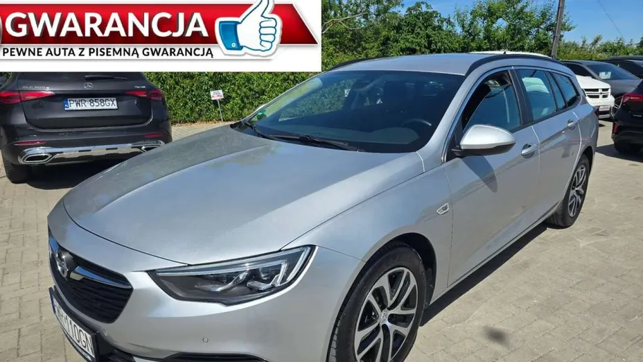 OPEL Insignia -