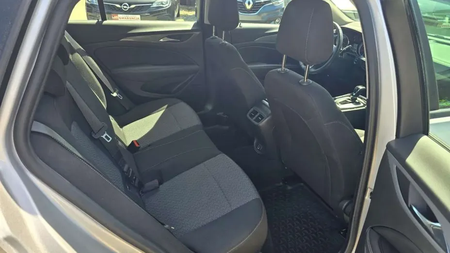 OPEL Insignia -