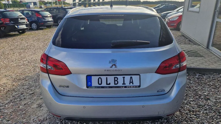 PEUGEOT 308 -