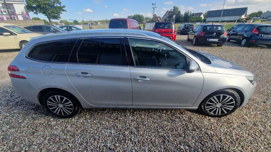 PEUGEOT 308 -