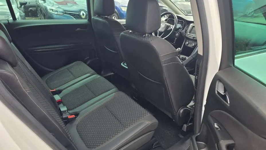 OPEL Zafira -