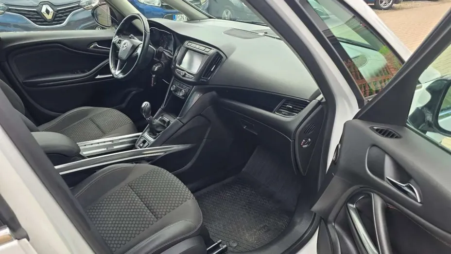 OPEL Zafira -