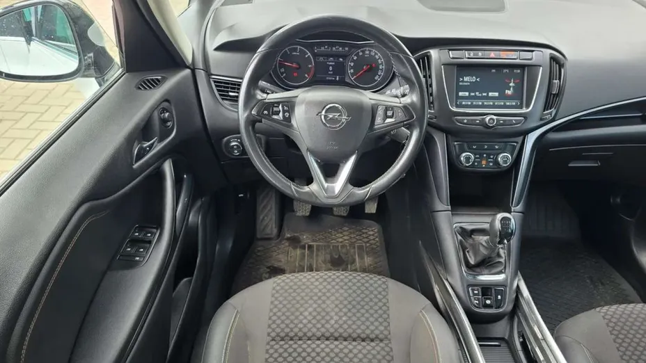 OPEL Zafira -