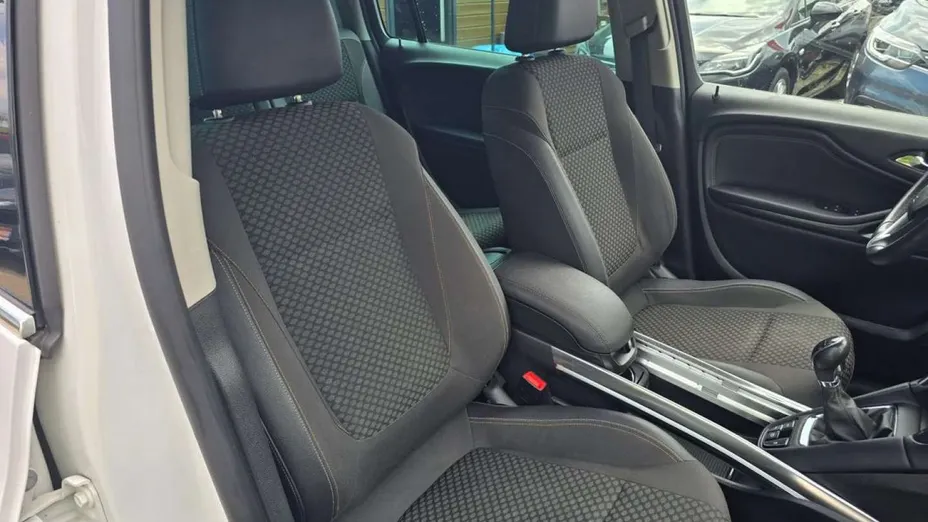 OPEL Zafira -