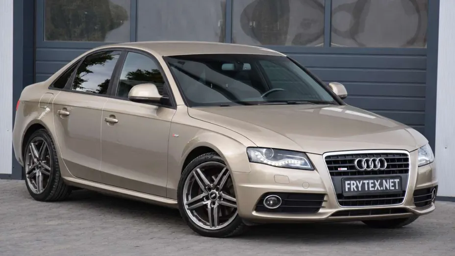 AUDI A4 -