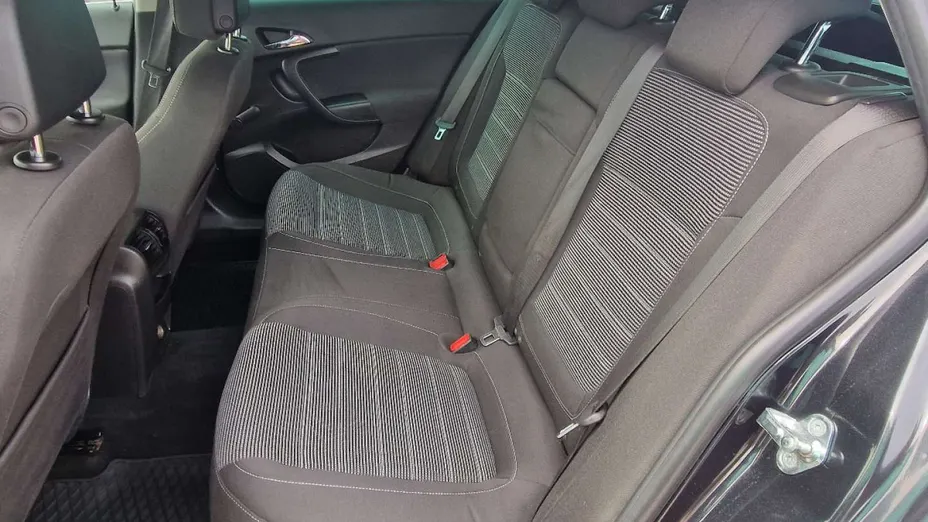OPEL Insignia -