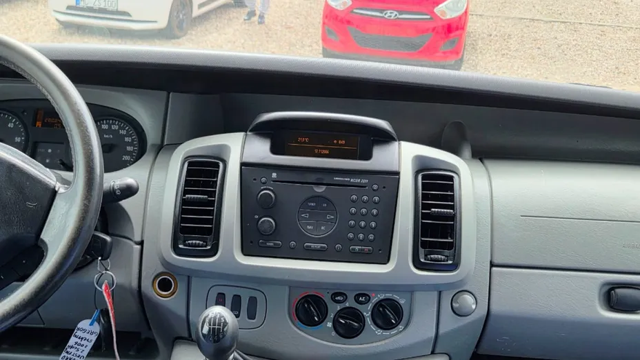 OPEL Vivaro -