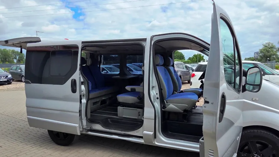 OPEL Vivaro -