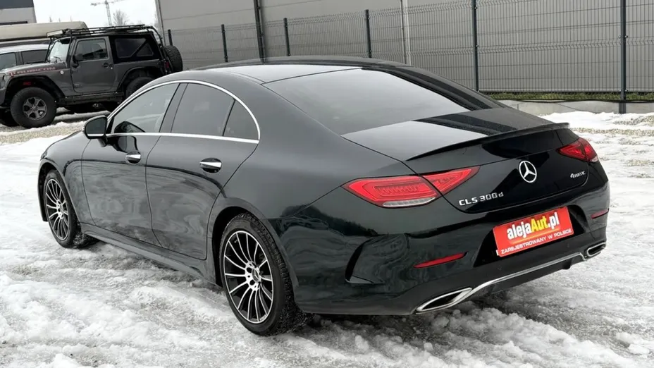 MERCEDES-BENZ CLS -