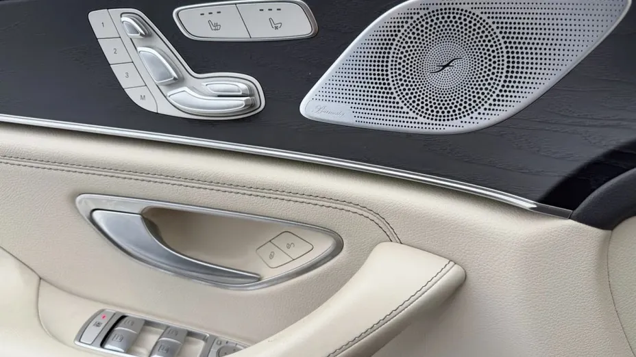 MERCEDES-BENZ CLS -