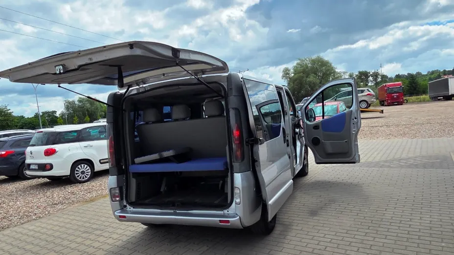 OPEL Vivaro -