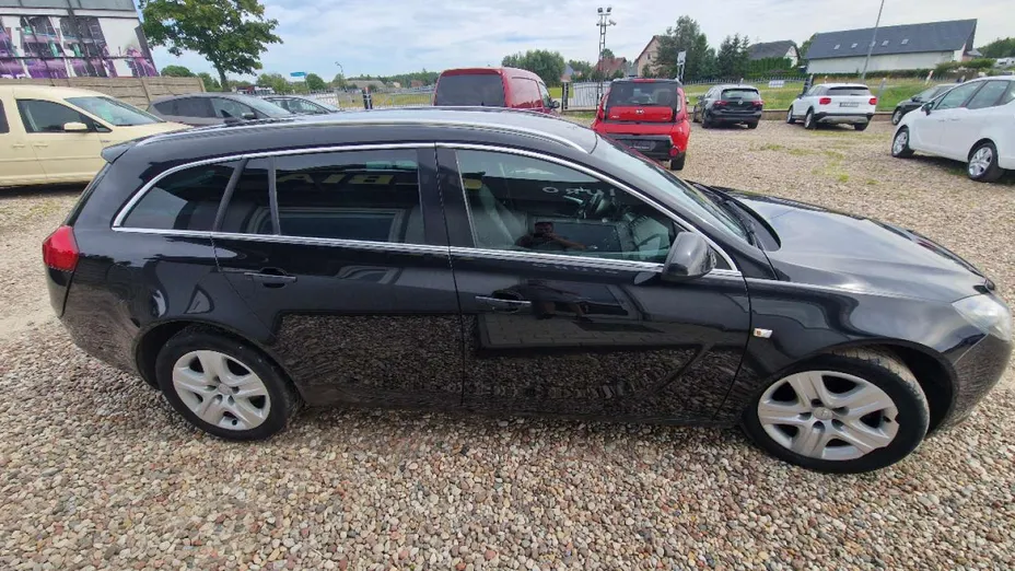 OPEL Insignia -