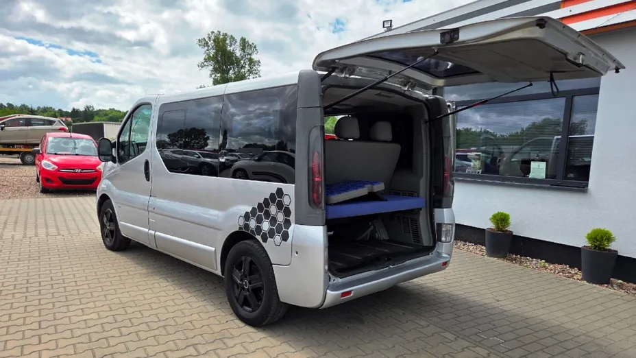 OPEL Vivaro -