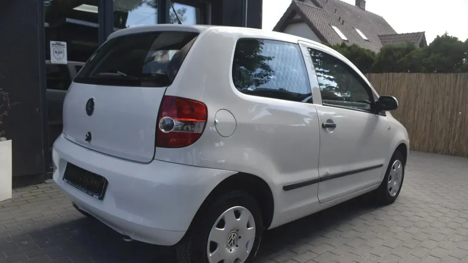 VOLKSWAGEN Fox -