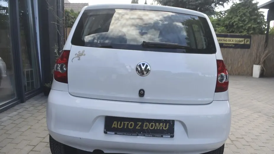 VOLKSWAGEN Fox -