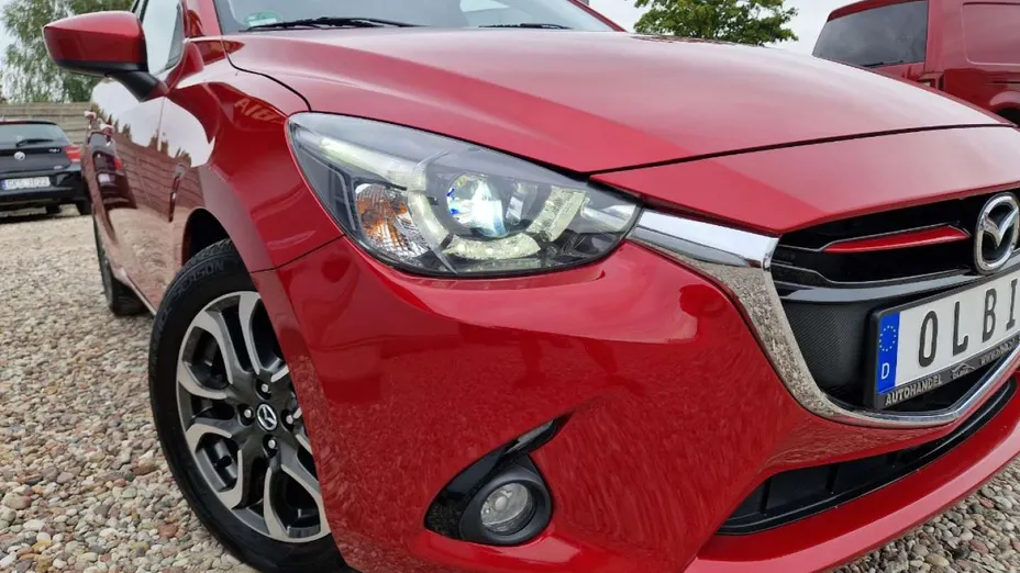 MAZDA 2 -