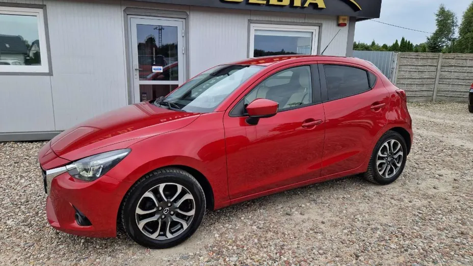 MAZDA 2 -