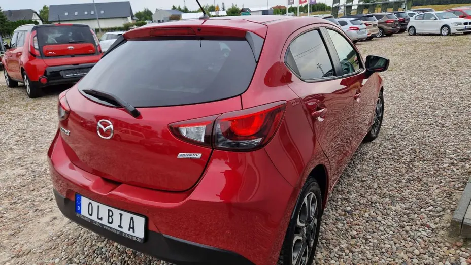 MAZDA 2 -