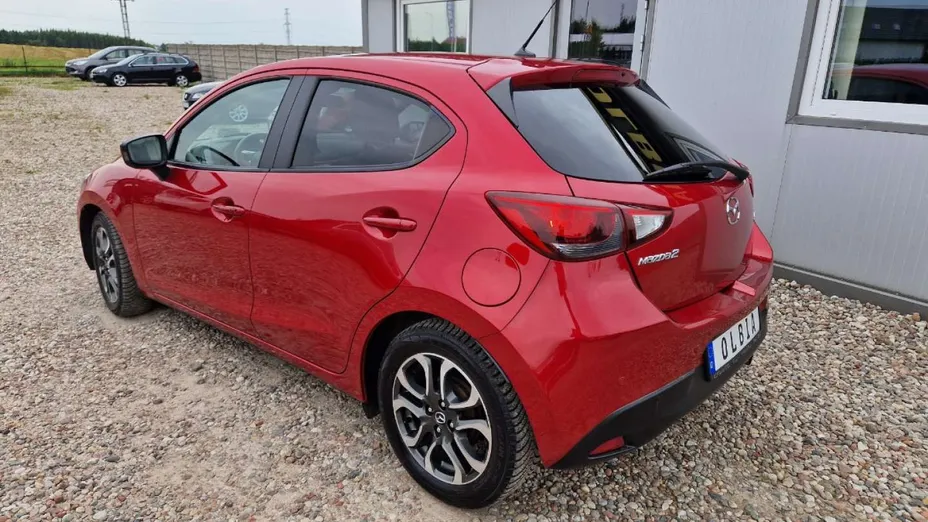 MAZDA 2 -