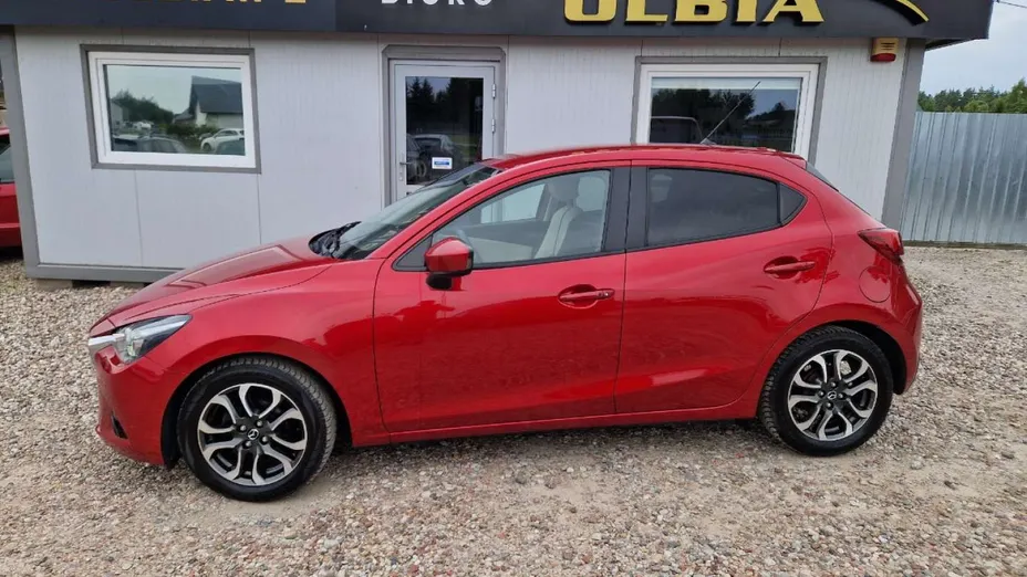 MAZDA 2 -