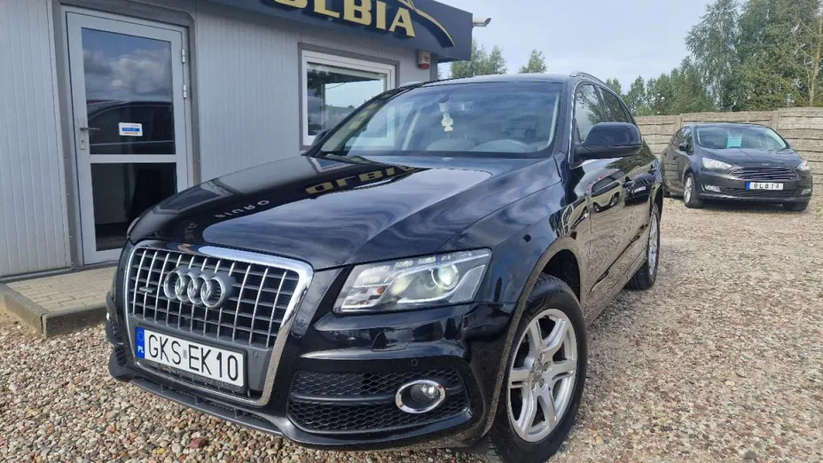 AUDI Q5 -