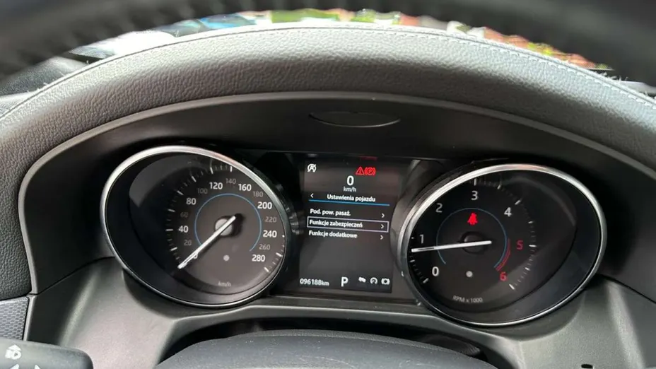 JAGUAR XF -
