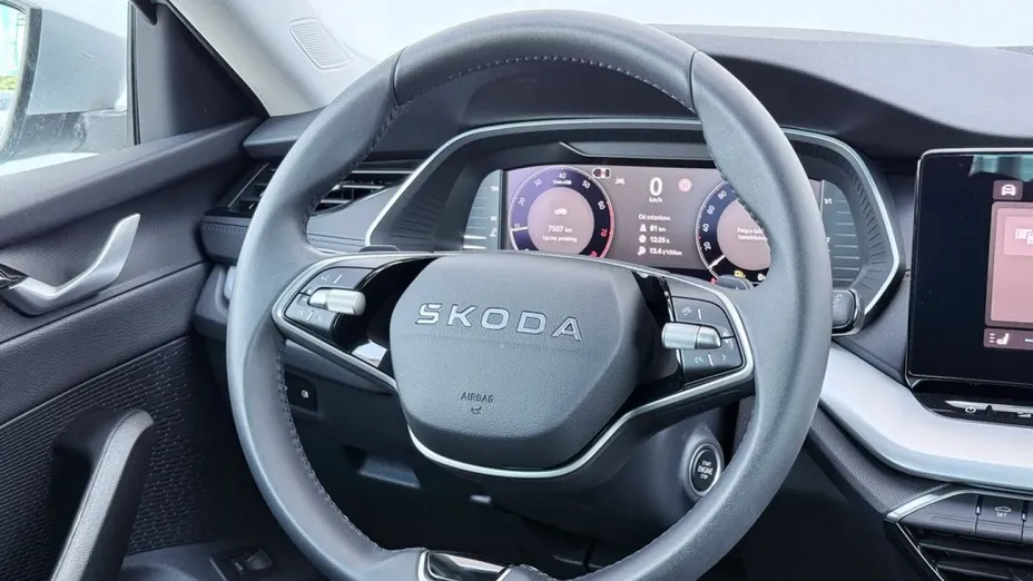 SKODA Octavia -