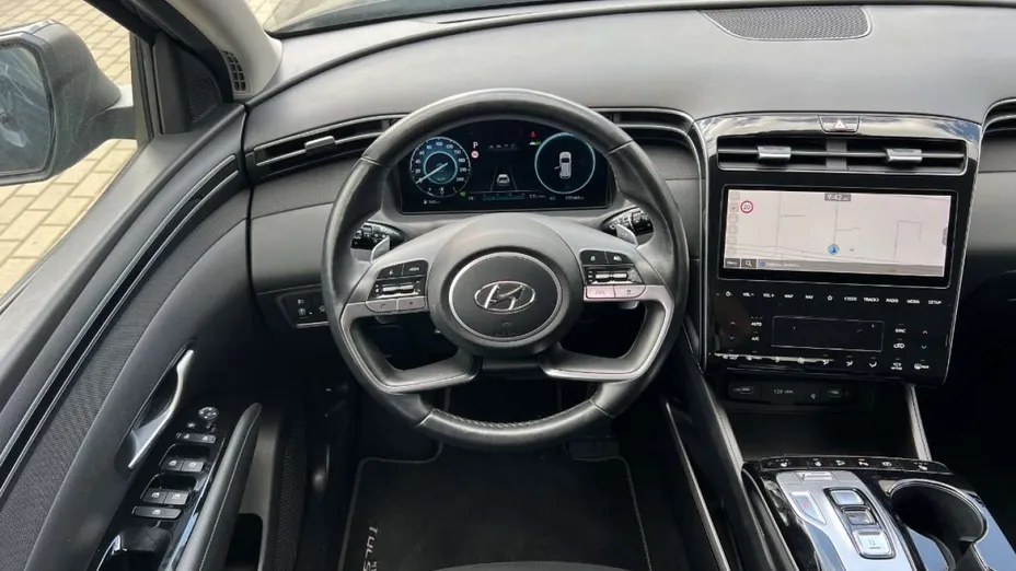 HYUNDAI Tucson -