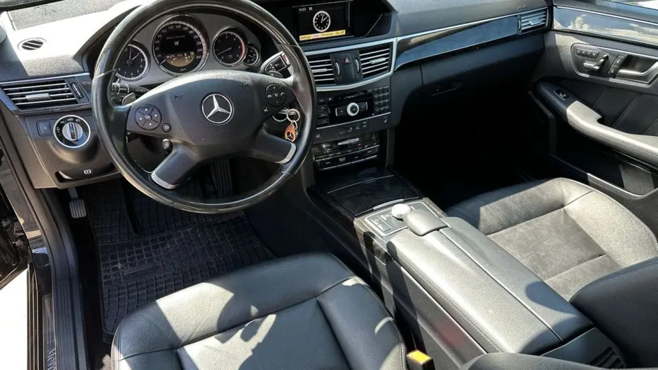 MERCEDES-BENZ E Klasa -