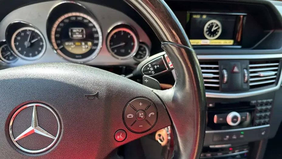 MERCEDES-BENZ E Klasa -