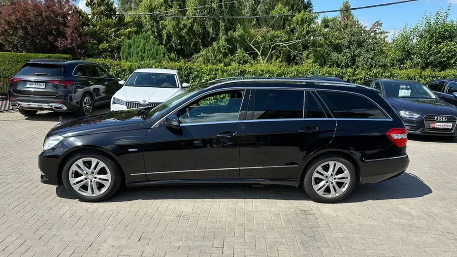 MERCEDES-BENZ E Klasa -