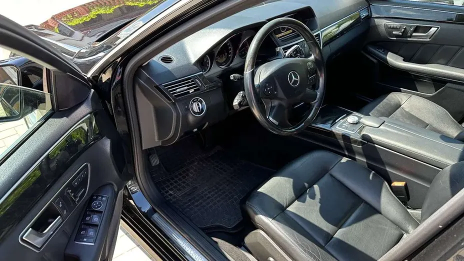MERCEDES-BENZ E Klasa -