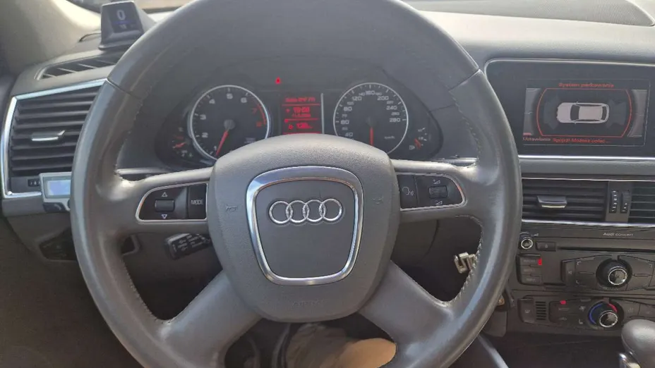 AUDI Q5 -