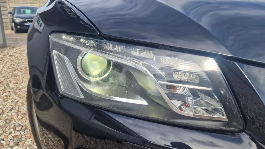 AUDI Q5 -