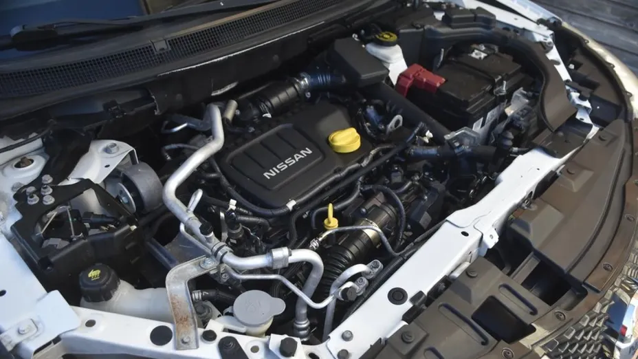 NISSAN Qashqai -