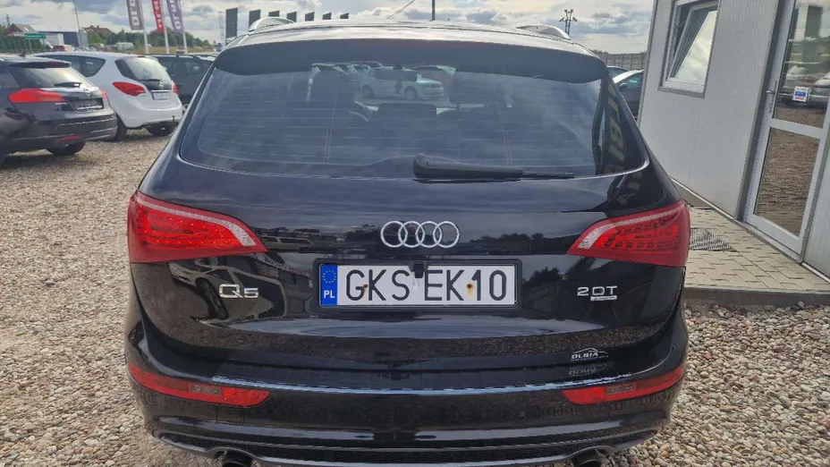 AUDI Q5 -