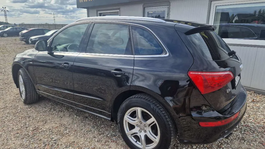 AUDI Q5 -
