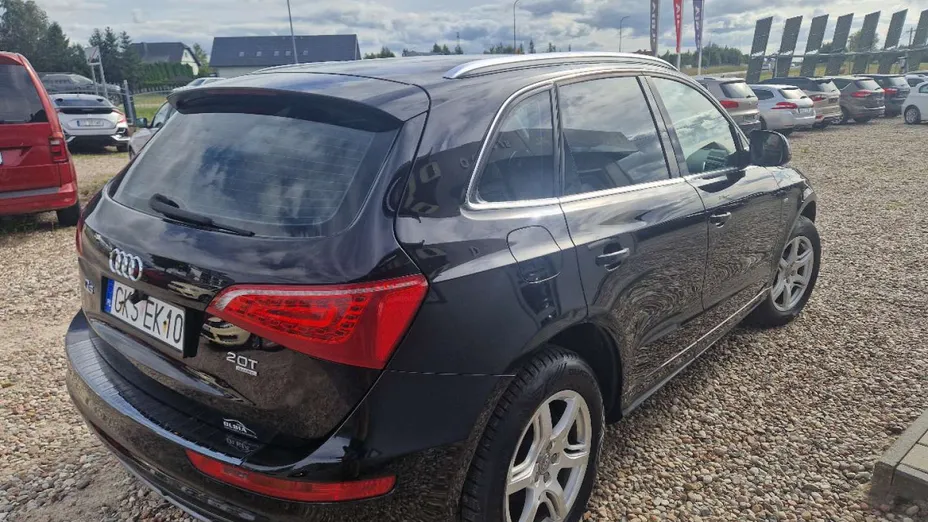 AUDI Q5 -