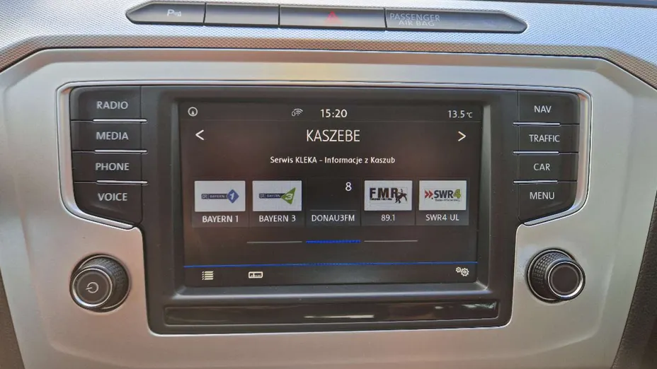 VOLKSWAGEN Passat -