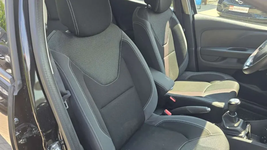 RENAULT Clio -