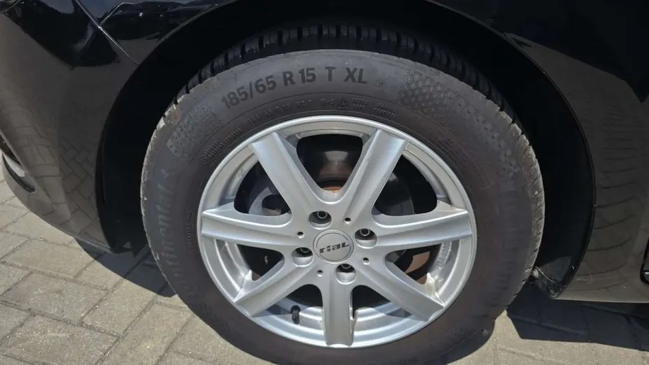 RENAULT Clio -
