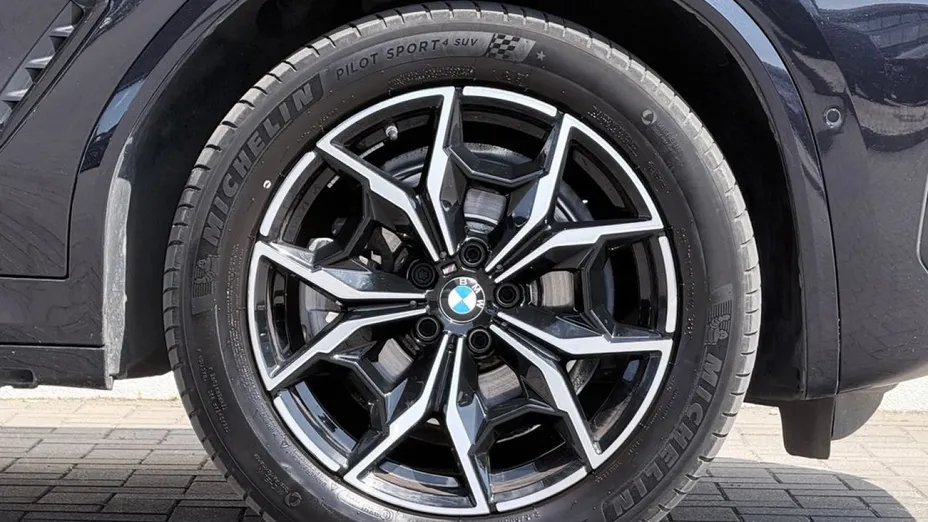 BMW X3 -